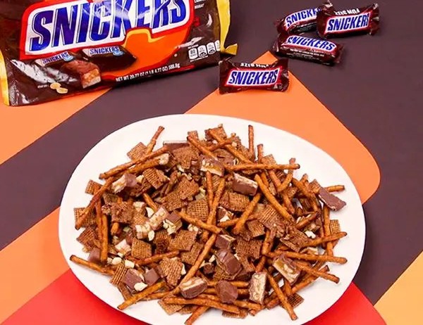 cinnamon spice party mix