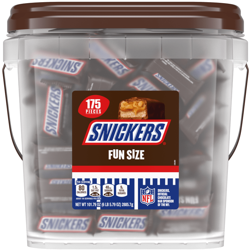 SNICKERS Fun Size Milk Chocolate Halloween Candy Bars Bulk Bucket, 101.79 Oz